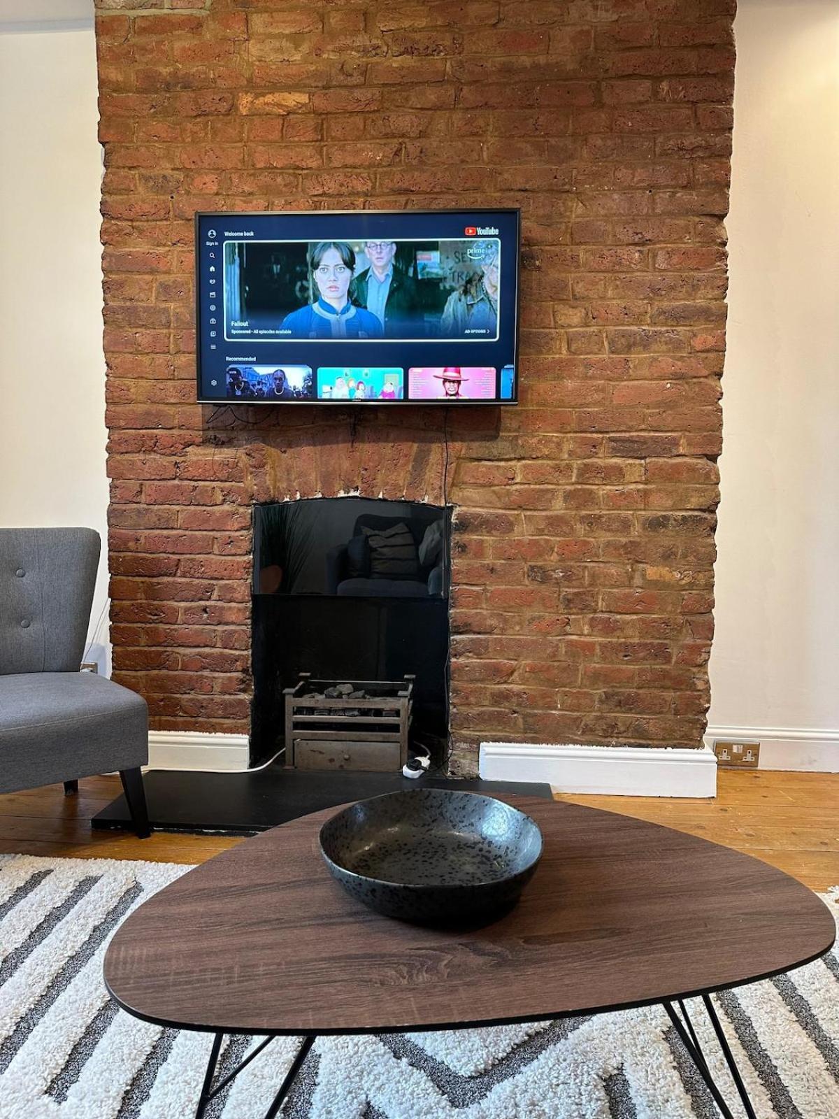 Kings Cross Cosy 2 Bedroom Flat Londra